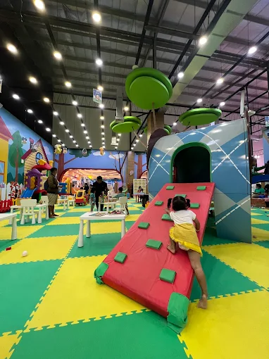 Kidz Creative Playground Roxy Jember